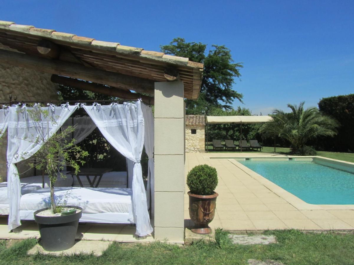 Maison Provencal Avec Piscine 卡瓦永 外观 照片
