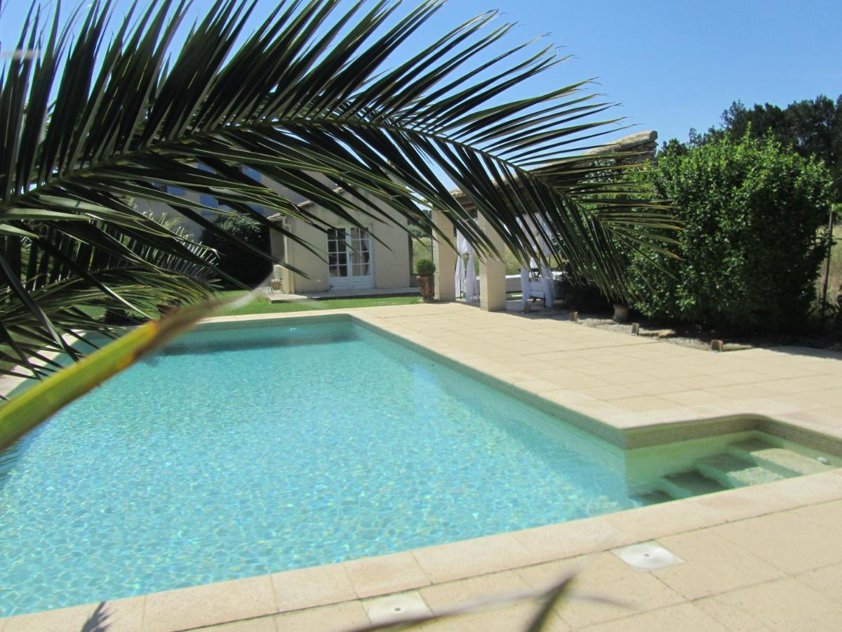 Maison Provencal Avec Piscine 卡瓦永 外观 照片